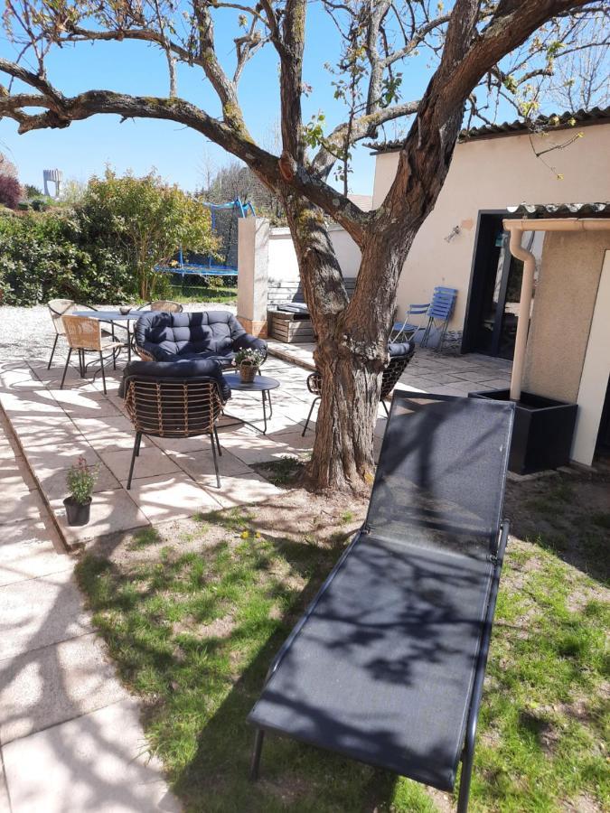 Le Clos Des Feugrais Saint-Aubin-les-Elbeuf Bagian luar foto